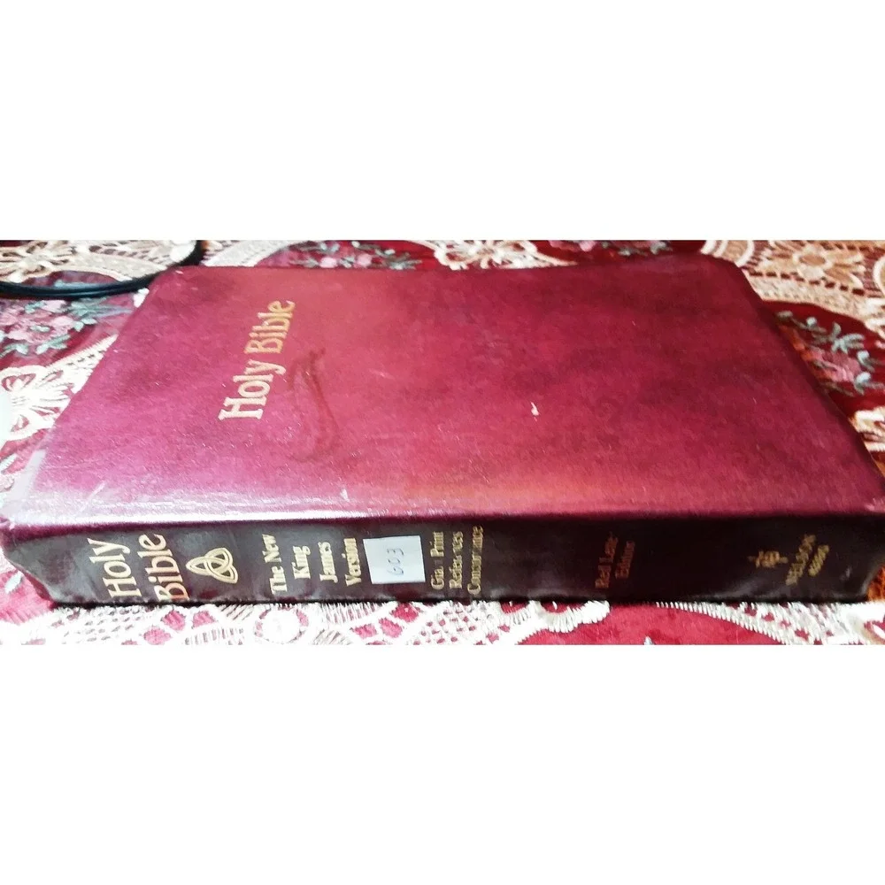 New‎ King James Version Holy Bible Wine Color Leather GIANT PRINT